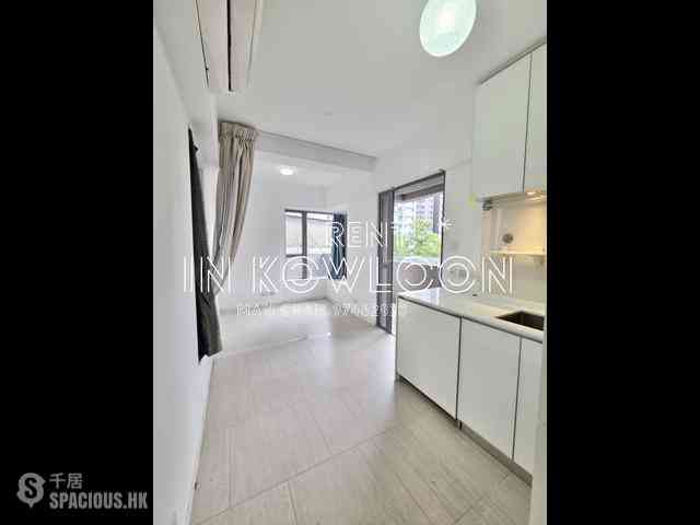 Yau Ma Tei - Jade Suites 02
