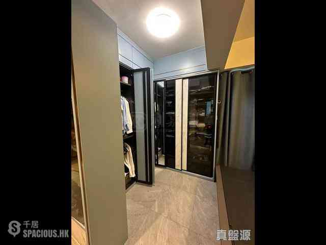 Tseung Kwan O - The Papillons Block 7 04