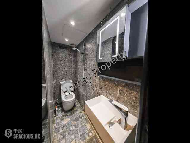 Mong Kok - Bonds Mansion 07