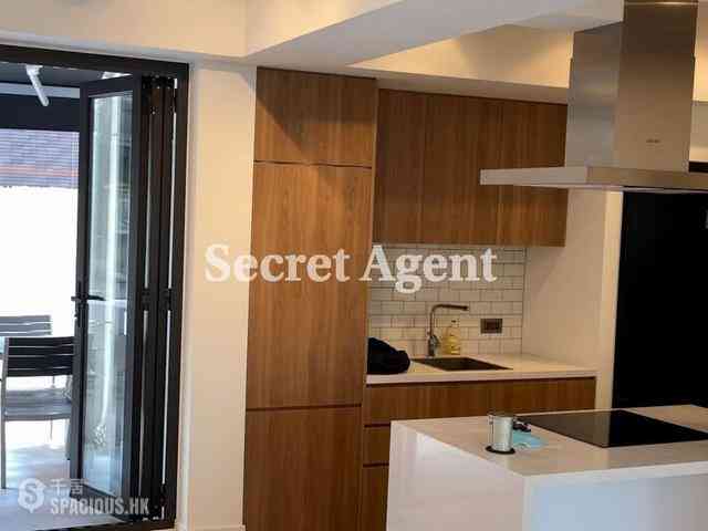 Sai Ying Pun - 88-90, High Street 03