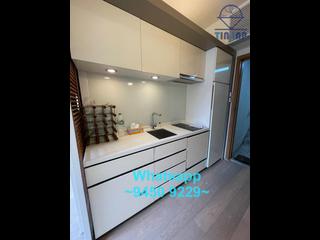 Poho - 240, Hollywood Road 04