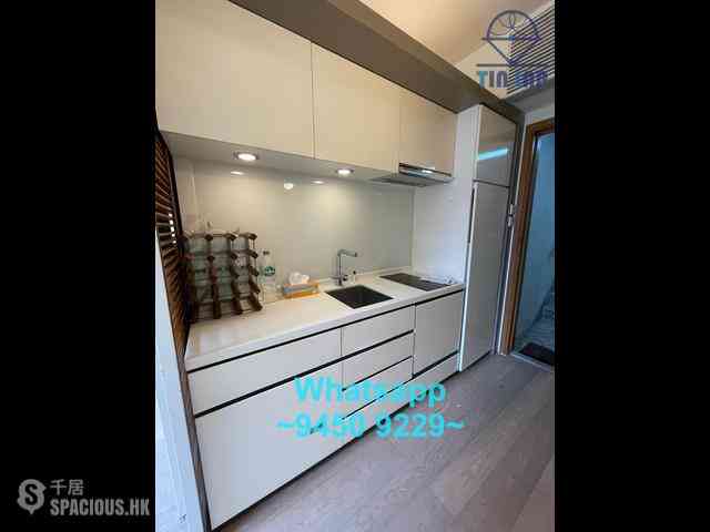 Poho - 240, Hollywood Road 04