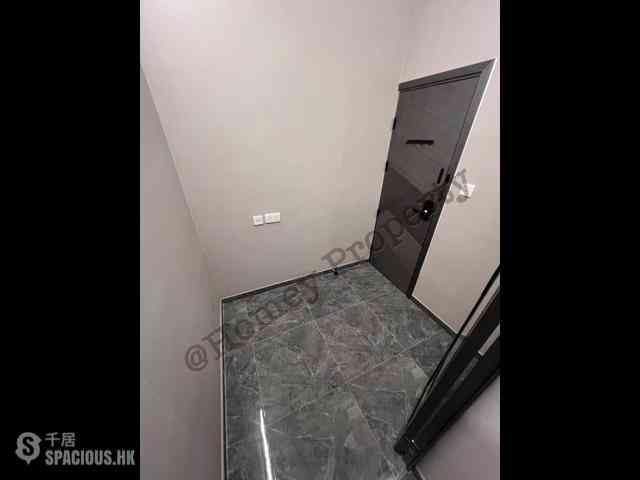 Causeway Bay - Cleveland Mansion 04