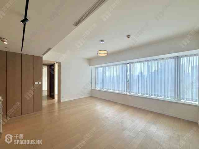 Mid Levels Central - Gramercy 01