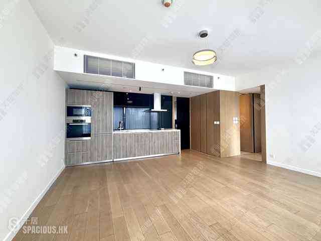 Mid Levels Central - Gramercy 08
