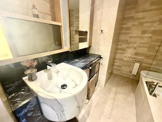 Mid Levels Central - Gramercy 26