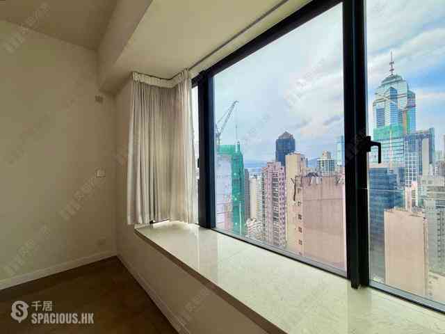 Mid Levels Central - Gramercy 19