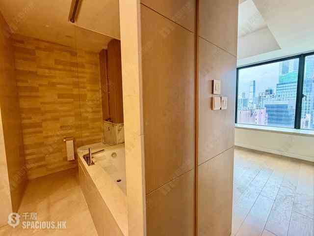 Mid Levels Central - Gramercy 23