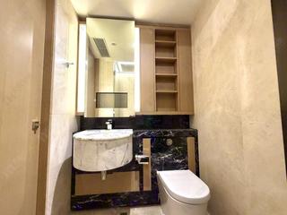 Mid Levels Central - Gramercy 33
