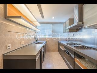 Happy Valley - The Altitude 05