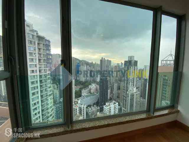 Sheung Wan - Queen's Terrace 03