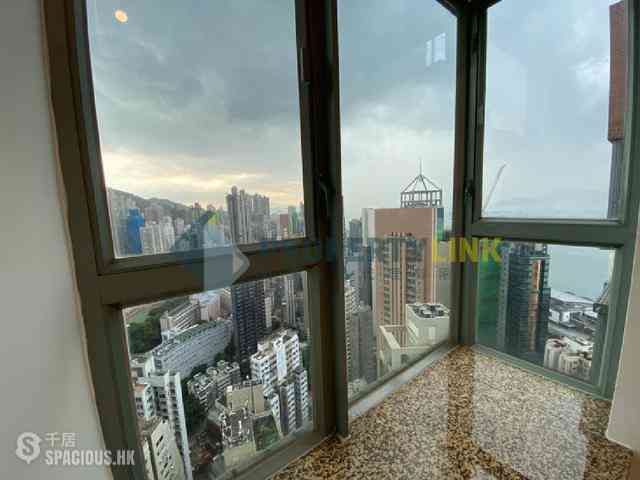 Sheung Wan - Queen's Terrace 09