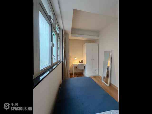 Wan Chai - Man Hee Mansion 13