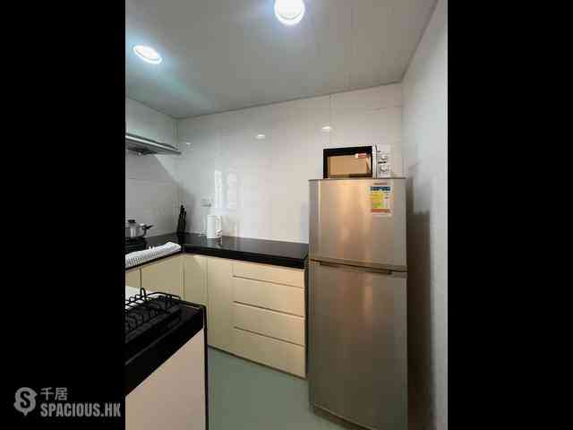 Wan Chai - Man Hee Mansion 20