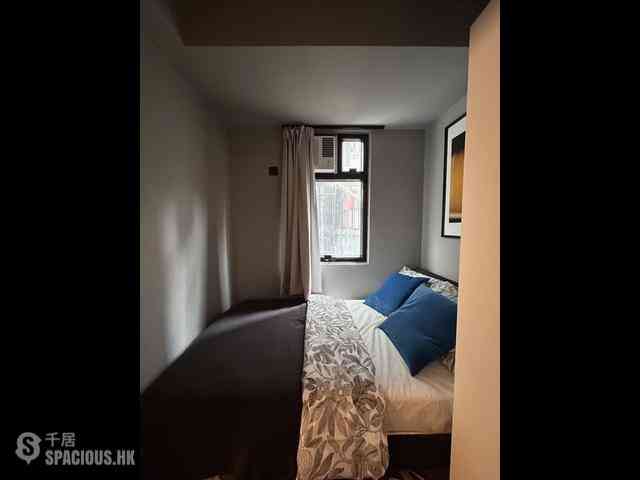 Wan Chai - Bowrington Building 02