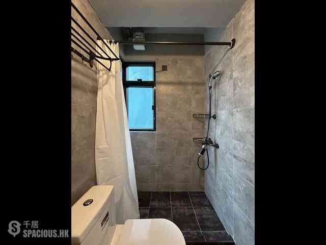 Wan Chai - Bowrington Building 08