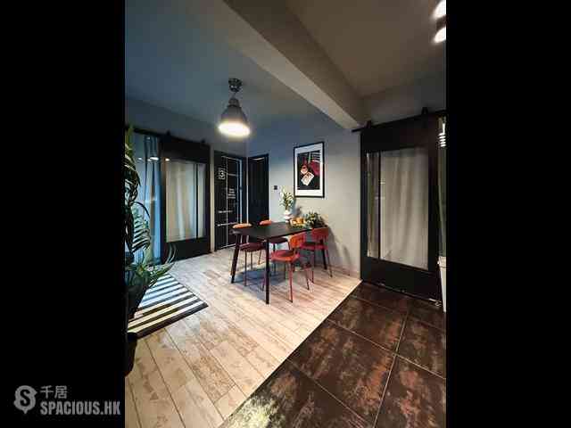 Wan Chai - Bowrington Building 17