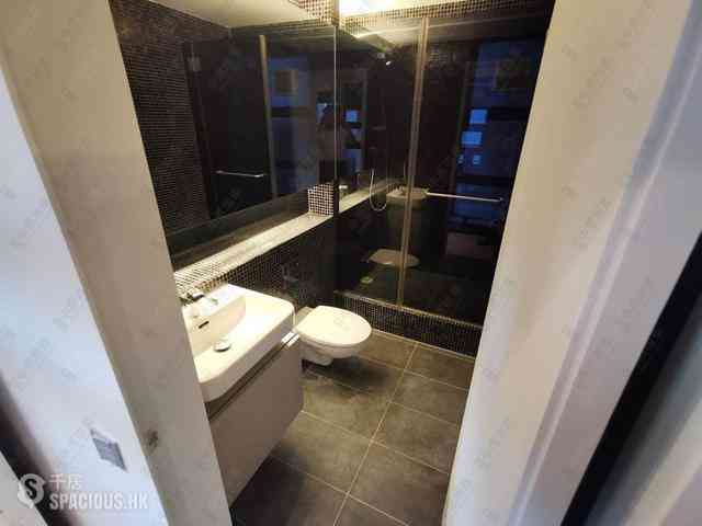 Mid Levels Central - Robinson Heights Block 1 04