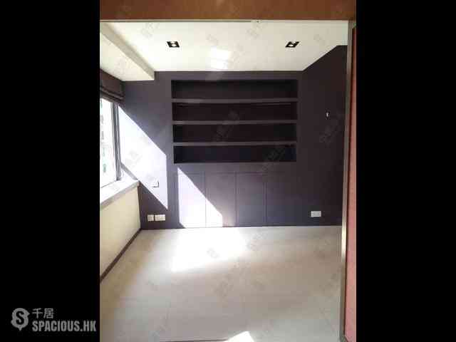 Mid Levels Central - Robinson Heights Block 1 19
