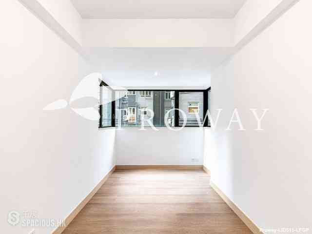 Mid Levels Central - 62B, Robinson Road 08