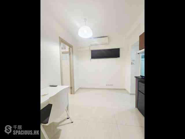 Kennedy Town - Tai Tak Mansion 03