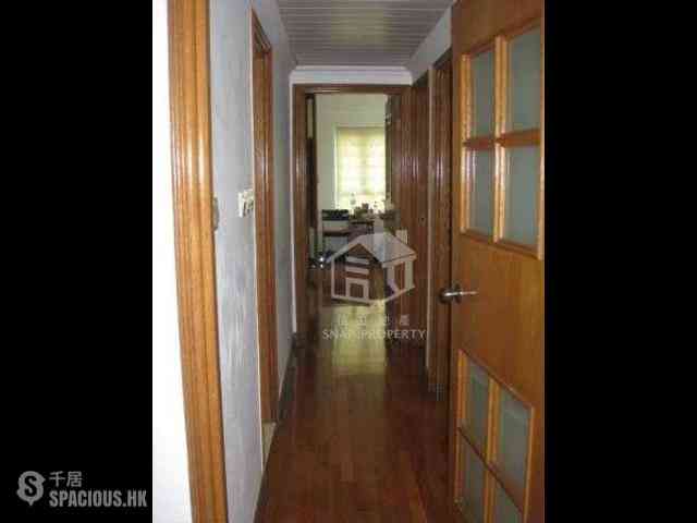 Mid Levels Central - Goldwin Heights 05