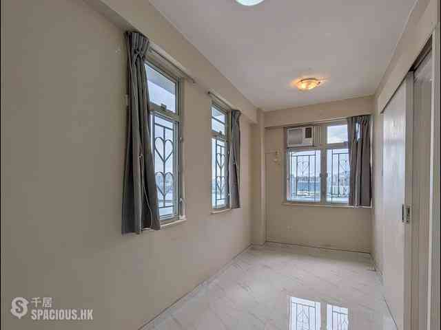 North Point - Seaview Building 05