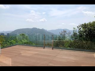 The Peak - La Hacienda 02