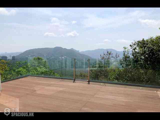 The Peak - La Hacienda 02