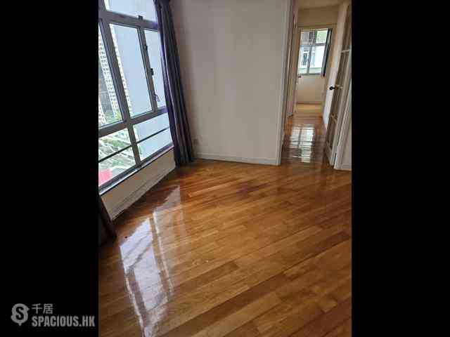 Quarry Bay - Nan Fung Sun Chuen Block 10 03