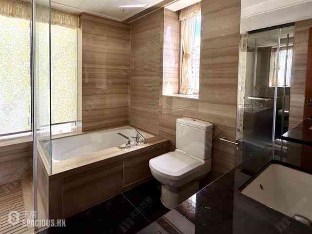 Tai Hang - The Signature 14