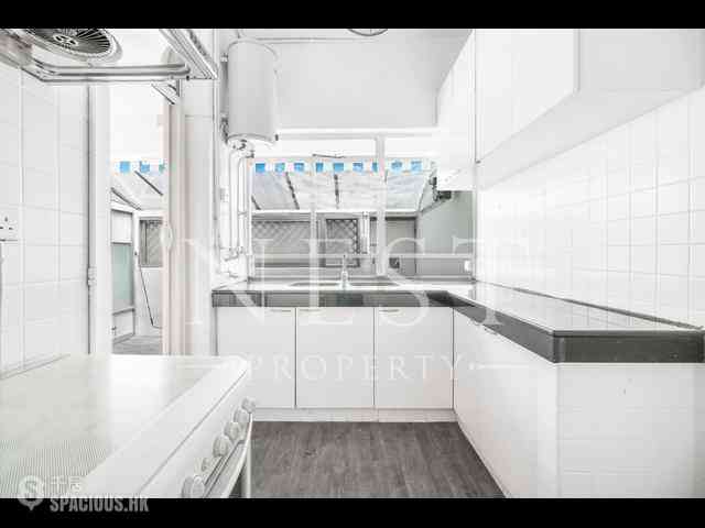 Pok Fu Lam - Bisney Villas 05