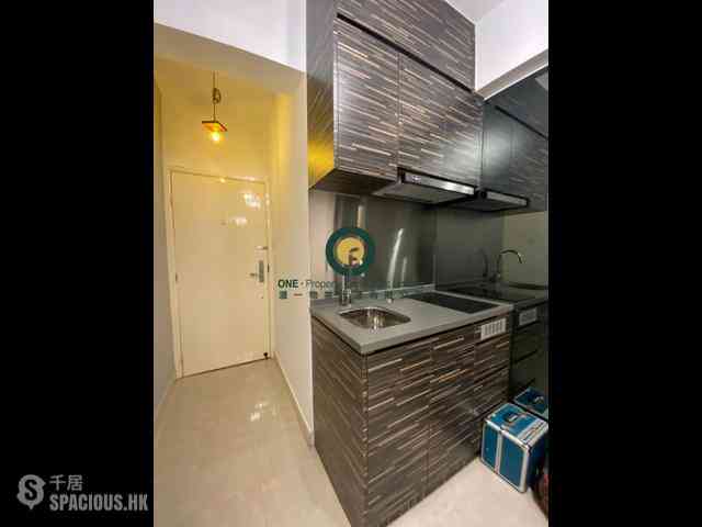 Sai Ying Pun - Wah Lee Building 03