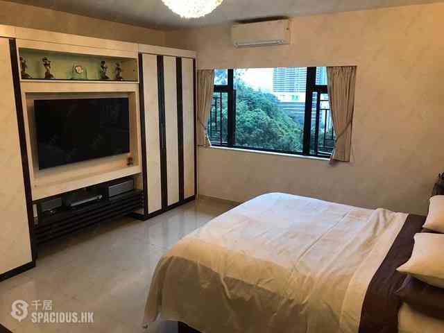 Pok Fu Lam - Baguio Villa Block 42 05