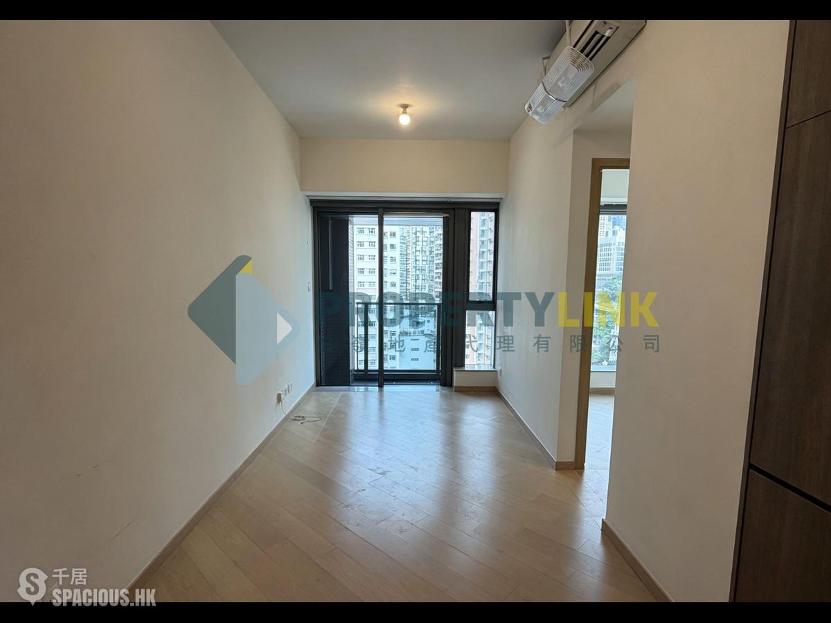 Shek Tong Tsui - Novum West 01