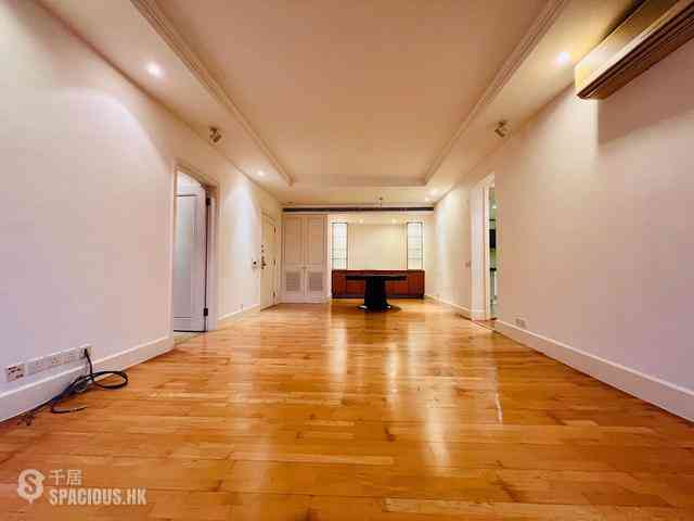 Mid Levels Central - Wealthy Heights 15