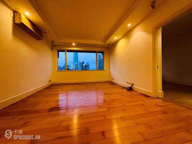 Mid Levels Central - Wealthy Heights 17