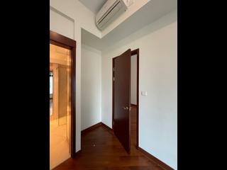 Wan Chai - The Avenue Phase 2 02