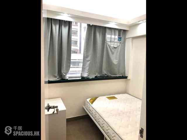 Wan Chai - Glory House 06