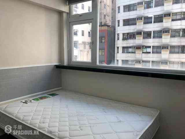 Wan Chai - Glory House 09