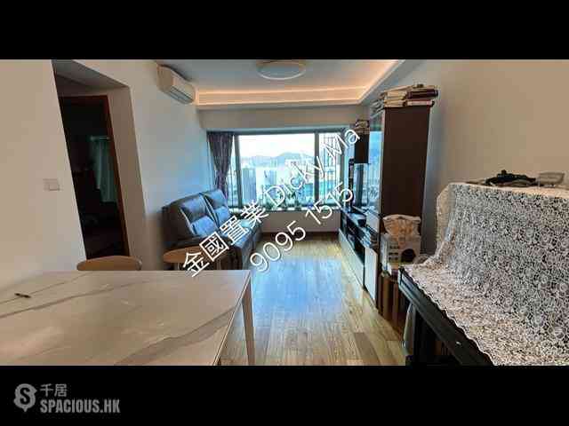West Kowloon - Sorrento 01