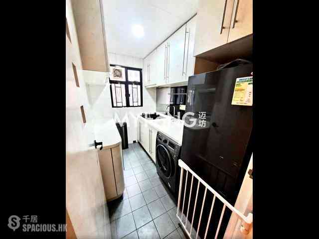 Mid Levels Central - The Grand Panorama 10