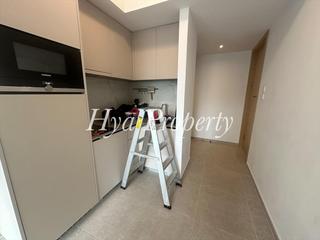 Sai Ying Pun - No.8 Hing Hon Road (Resiglow-Bonham) 02