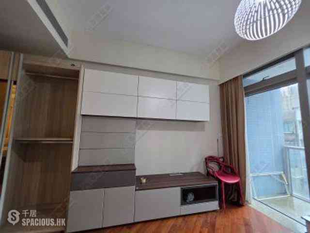 Wan Chai - The Avenue Phase 2 Block 2 02