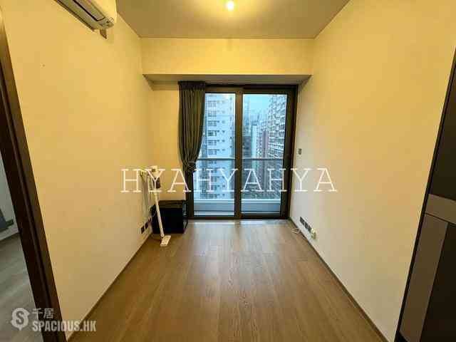 Sai Ying Pun - 15 Western Street 01