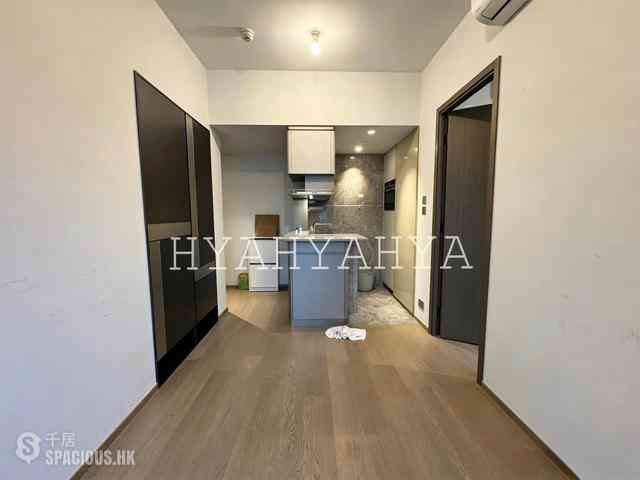 Sai Ying Pun - 15 Western Street 03