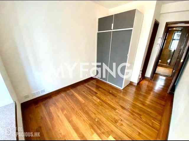 Mid Levels Central - Winsome Park 05