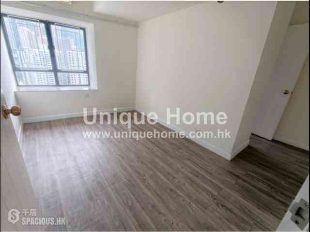 Mid Levels Central - Birchwood Place 08