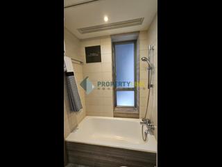 Sai Ying Pun - Island Crest 05