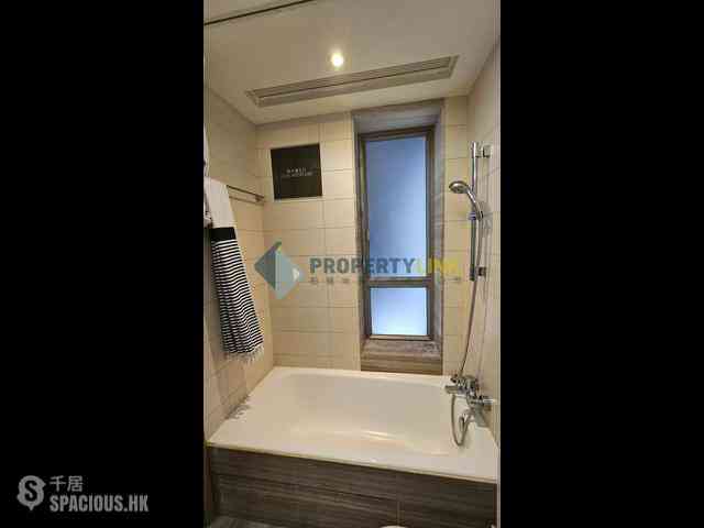 Sai Ying Pun - Island Crest 05